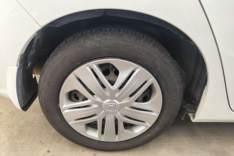 Used Honda Fit 2018 1.5L CVT Comfort Version Right Rear Wheel Hub