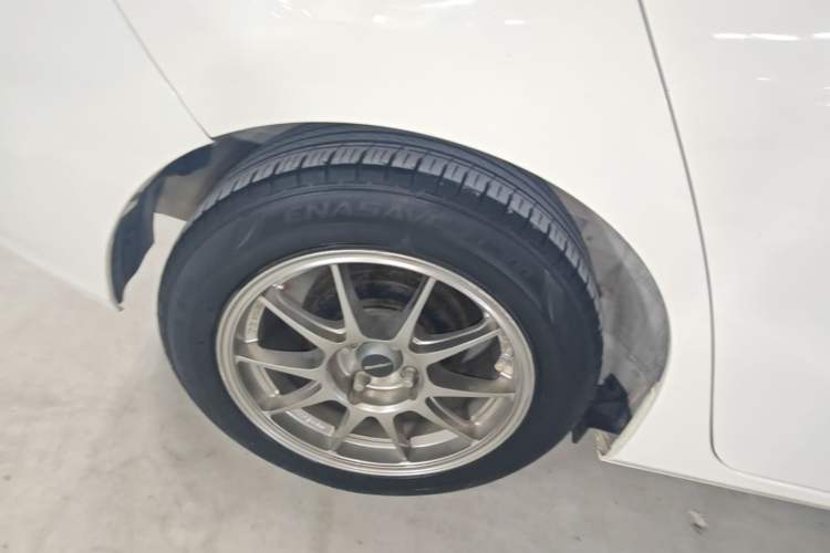 Used Honda Fit 2018 1.5L CVT Comfort Version Right Rear Wheel Hub