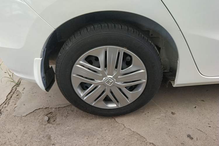 Used Honda Fit 2018 1.5L CVT Comfort Version Right Rear Wheel Hub