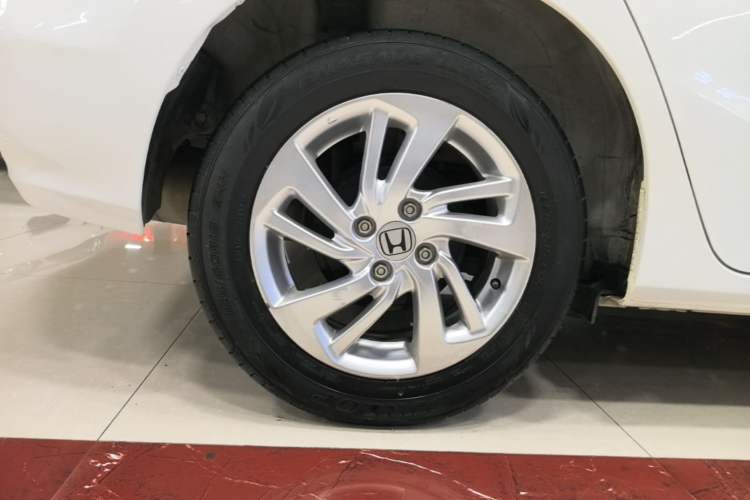 Used Honda Fit 2018 1.5L CVT Comfort Version Right Rear Wheel Hub