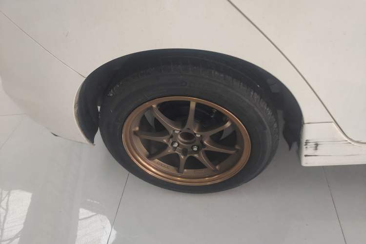 Used Honda Fit 2018 1.5L CVT Comfort Sunroof Version Right Rear Wheel Hub