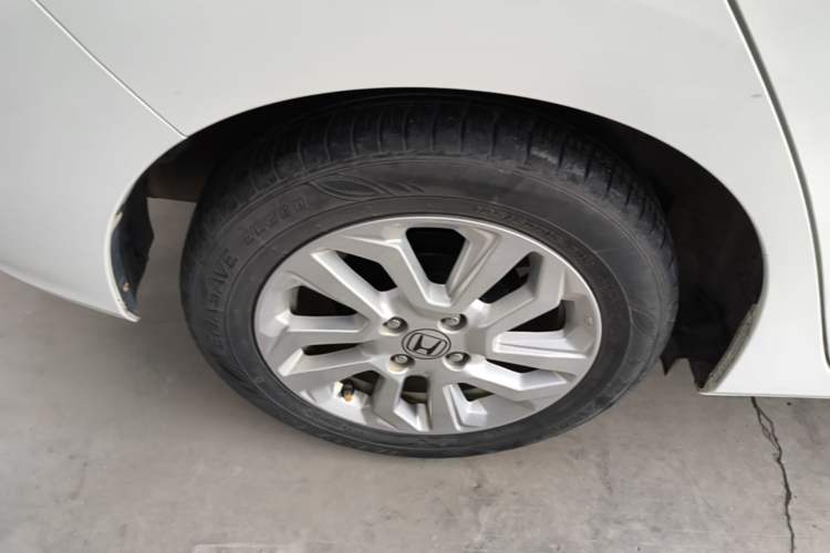 Used Honda Fit 2018 1.5L CVT Comfort Sunroof Version Right Rear Wheel Hub