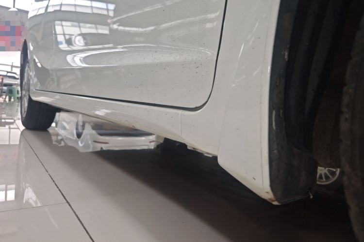 Used Honda Fit 2018 1.5L CVT Comfort Sunroof Version Right Side Sill