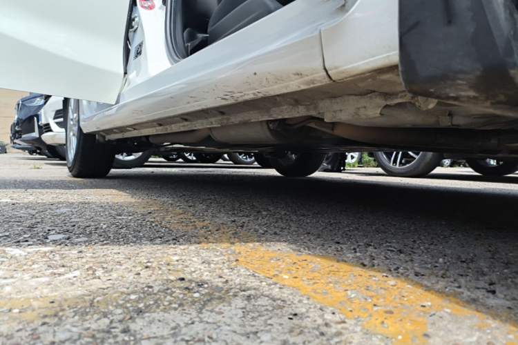 Used Honda Fit 2018 1.5L CVT Comfort Sunroof Version Right Side Sill