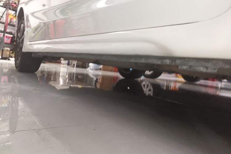 Used Honda Fit 2018 1.5L CVT Comfort Sunroof Version Right Side Sill