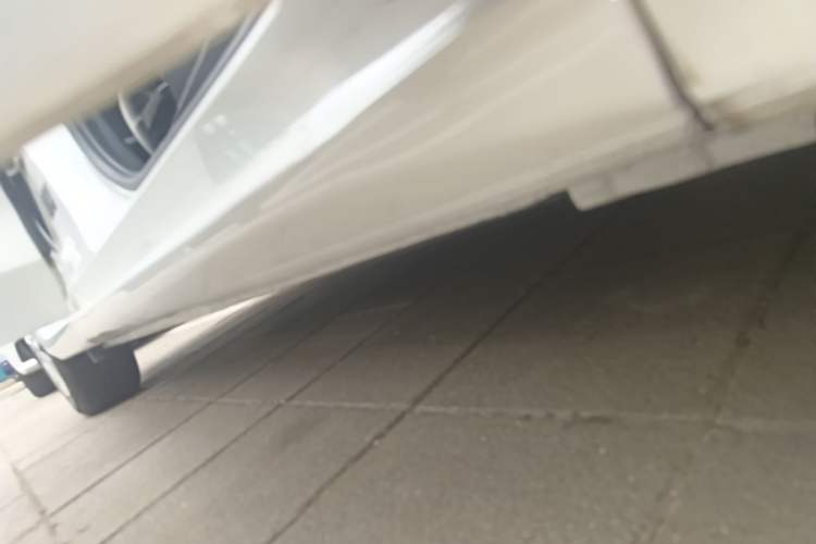 Used Honda Fit 2018 1.5L CVT Comfort Version Right Side Sill