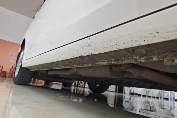 Used Honda Fit 2018 1.5L CVT Comfort Sunroof Version Right Side Sill