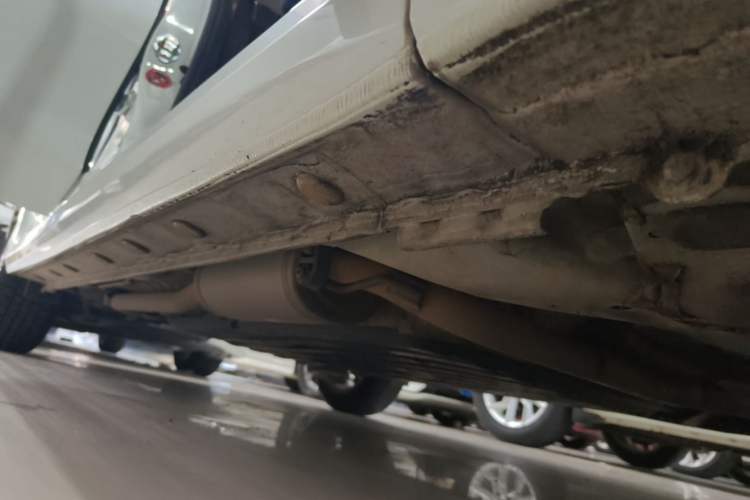 Used Honda Fit 2018 1.5L CVT Comfort Sunroof Version Right Side Sill