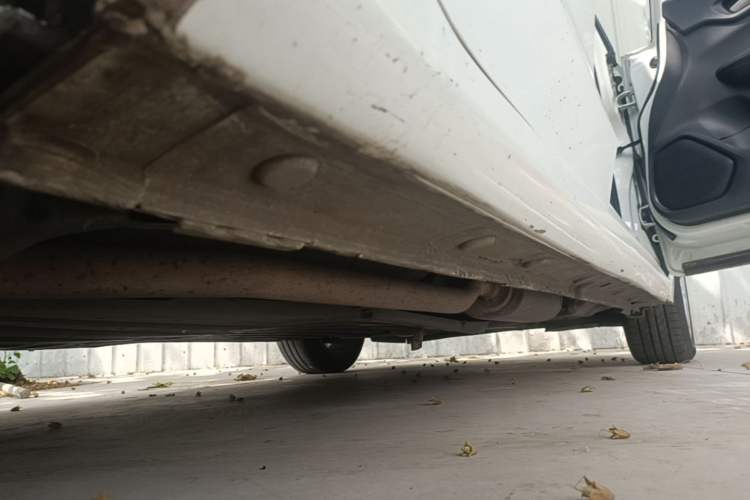 Used Honda Fit 2018 1.5L CVT Comfort Sunroof Version Right Side Sill