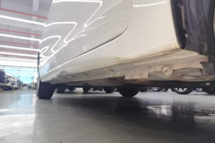 Used Honda Fit 2018 1.5L CVT Comfort Version Right Side Sill