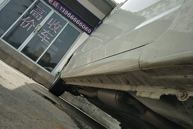 Used Honda Fit 2018 1.5L CVT Comfort Sunroof Version Right Side Sill