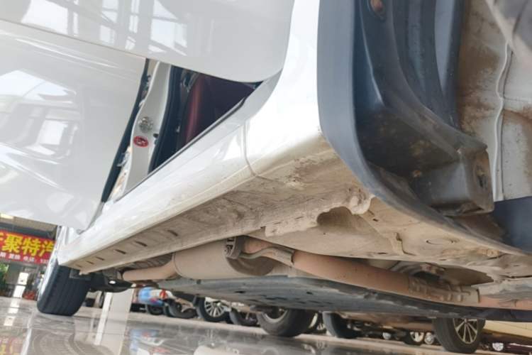 Used Honda Fit 2018 1.5L CVT Comfort Sunroof Version Right Side Sill