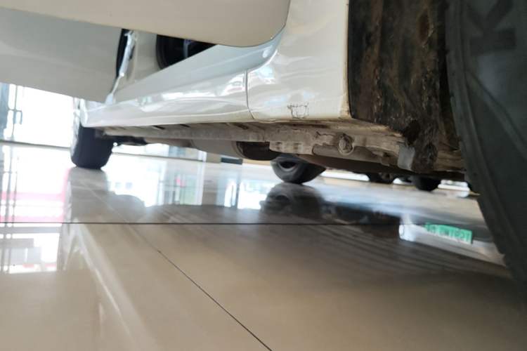 Used Honda Fit 2018 1.5L CVT Comfort Version Right Side Sill