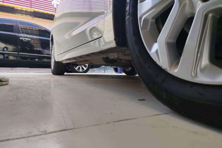 Used Honda Fit 2018 1.5L CVT Comfort Sunroof Version Right Side Sill