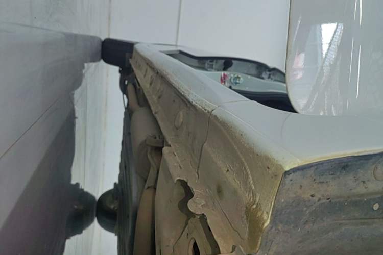 Used Honda Fit 2018 1.5L CVT Comfort Sunroof Version Right Side Sill