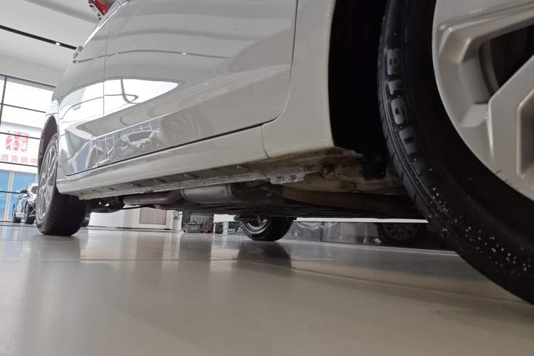 Used Honda Fit 2018 1.5L CVT Comfort Sunroof Version Right Side Sill