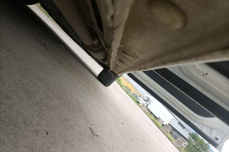 Used Honda Fit 2018 1.5L CVT Comfort Sunroof Version Right Side Sill
