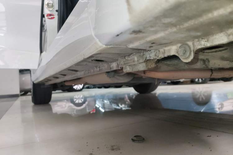 Used Honda Fit 2018 1.5L CVT Comfort Version Right Side Sill