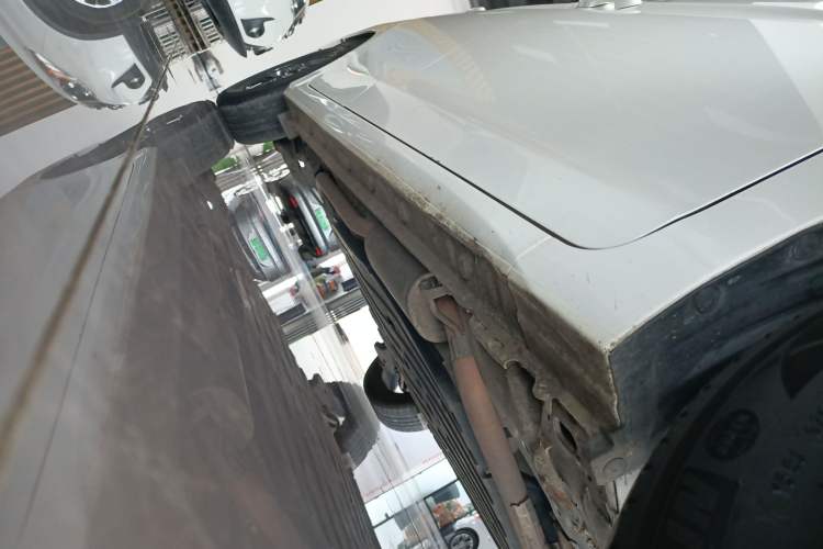 Used Honda Fit 2018 1.5L CVT Comfort Sunroof Version Right Side Sill