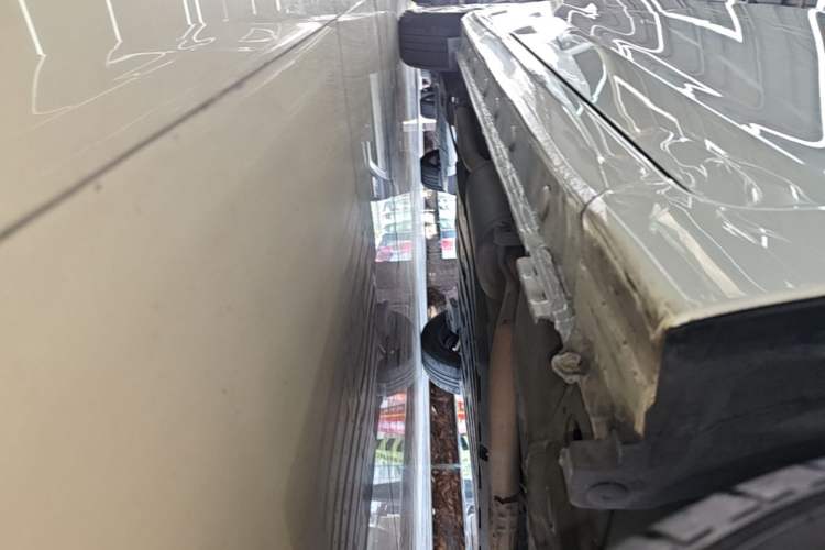 Used Honda Fit 2018 1.5L CVT Comfort Version Right Side Sill