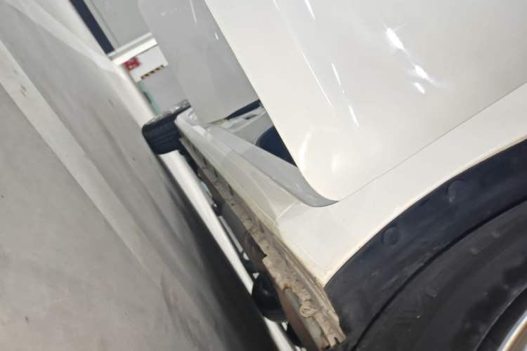 Used Honda Fit 2018 1.5L CVT Comfort Version Right Side Sill