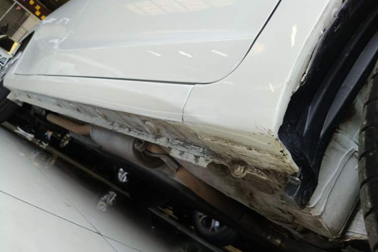 Used Honda Fit 2018 1.5L CVT Comfort Version Right Side Sill