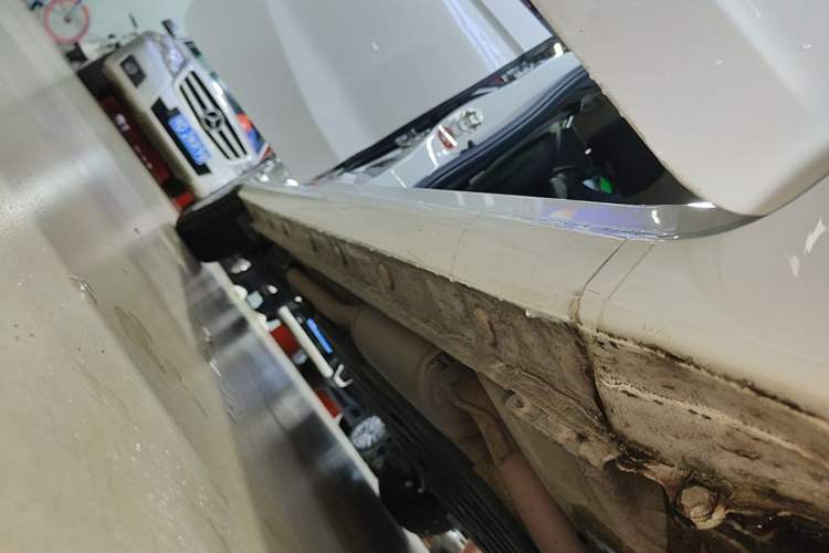 Used Honda Fit 2018 1.5L CVT Comfort Version Right Side Sill