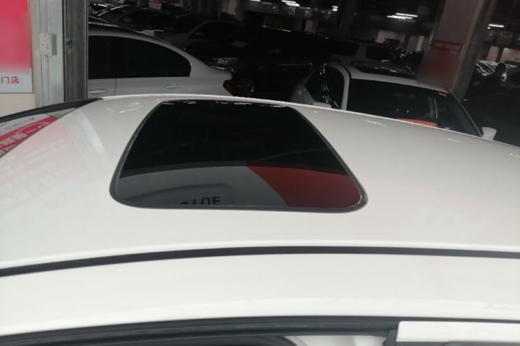 Used Honda Fit 2018 1.5L CVT Comfort Sunroof Version Roof