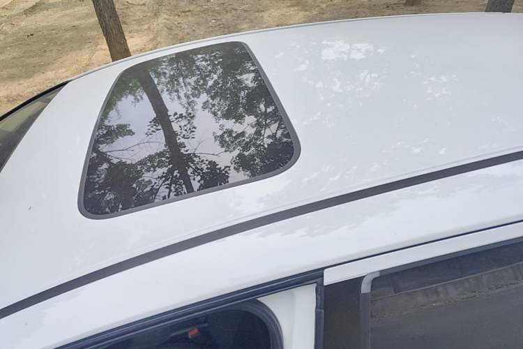 Used Honda Fit 2018 1.5L CVT Comfort Sunroof Version Roof