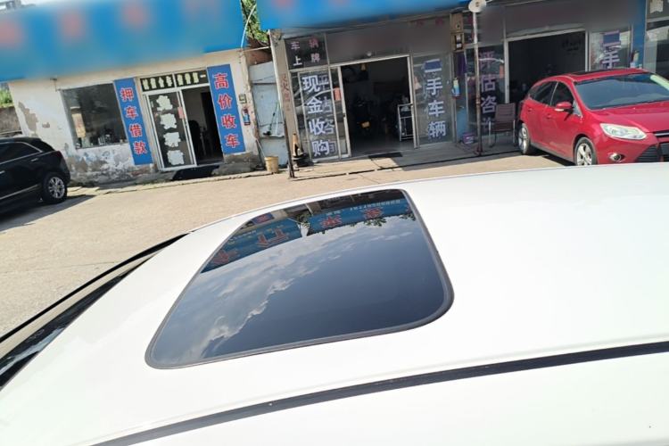 Used Honda Fit 2018 1.5L CVT Comfort Sunroof Version Roof