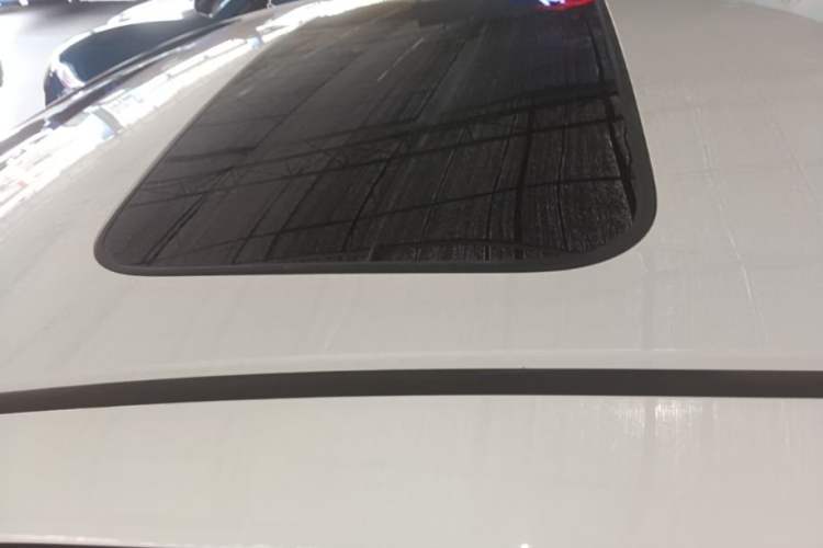 Used Honda Fit 2018 1.5L CVT Comfort Sunroof Version Roof