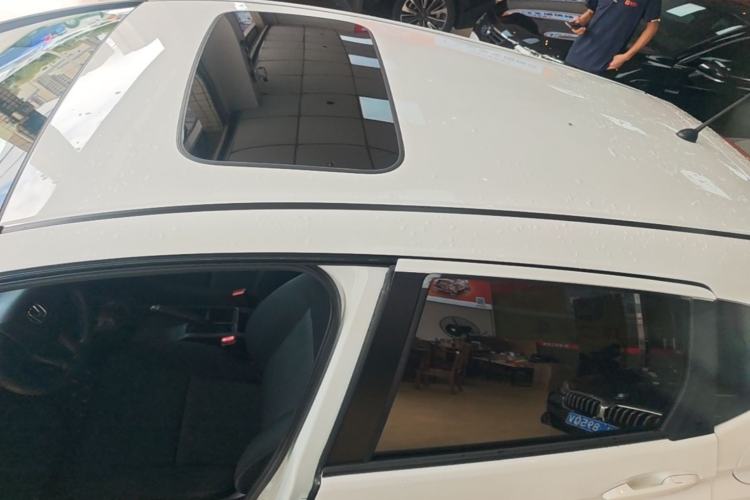 Used Honda Fit 2018 1.5L CVT Comfort Sunroof Version Roof