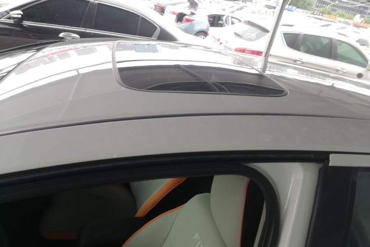 Used Honda Fit 2018 1.5L CVT Comfort Sunroof Version Roof