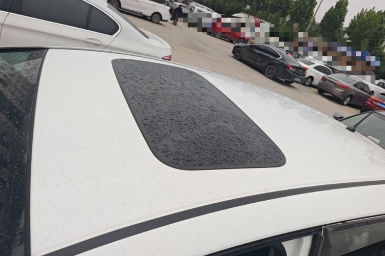 Used Honda Fit 2018 1.5L CVT Comfort Sunroof Version Roof