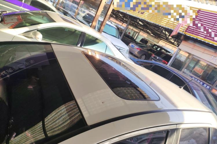 Used Honda Fit 2018 1.5L CVT Comfort Sunroof Version Roof