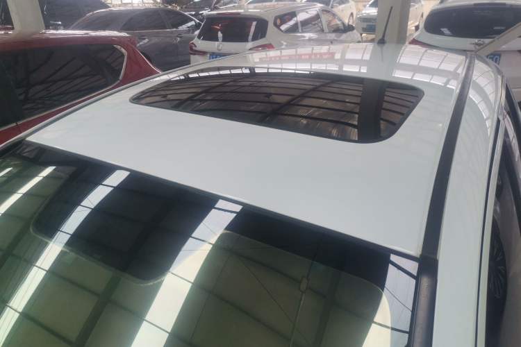 Used Honda Fit 2018 1.5L CVT Comfort Sunroof Version Roof