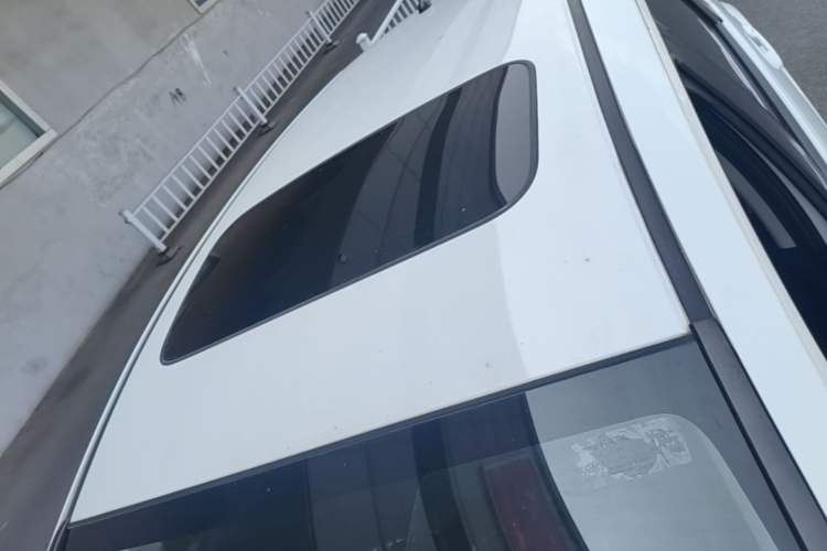 Used Honda Fit 2018 1.5L CVT Comfort Sunroof Version Roof