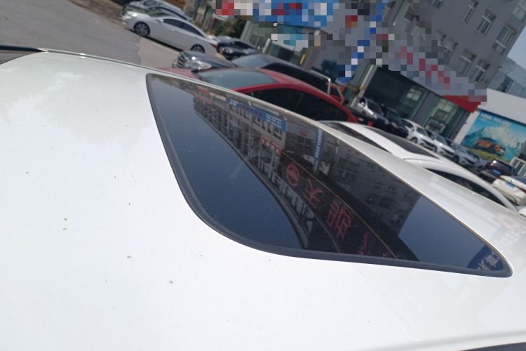 Used Honda Fit 2018 1.5L CVT Comfort Sunroof Version Roof