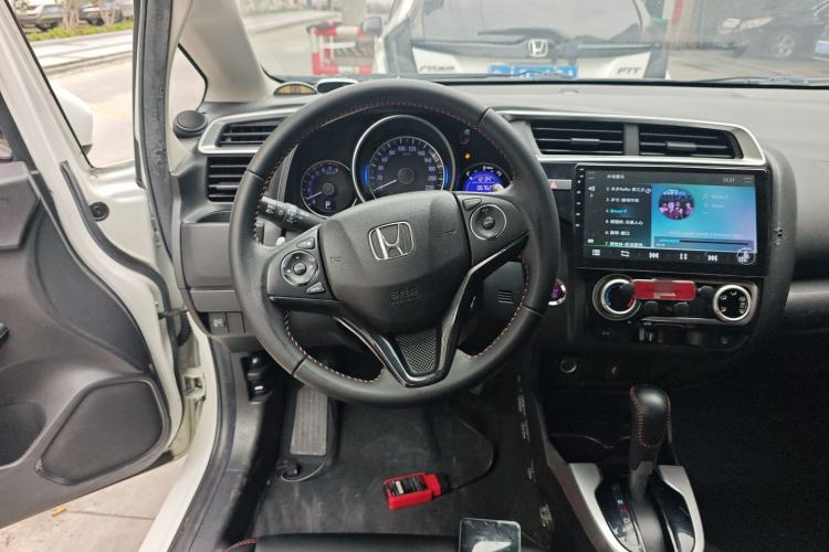 Used Honda Fit 2018 1.5L CVT Trendy Run+ Edition Steering Wheel