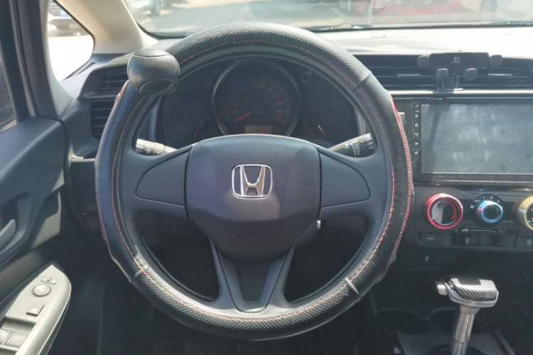 Used Honda Fit 2018 1.5L CVT Comfort Sunroof Version Steering Wheel