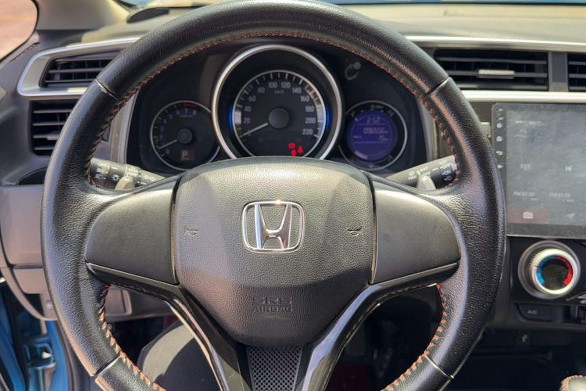 Used Honda Fit 2018 1.5L CVT Trendy Run+ Edition Steering Wheel