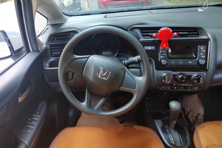 Used Honda Fit 2018 1.5L CVT Comfort Sunroof Version Steering Wheel
