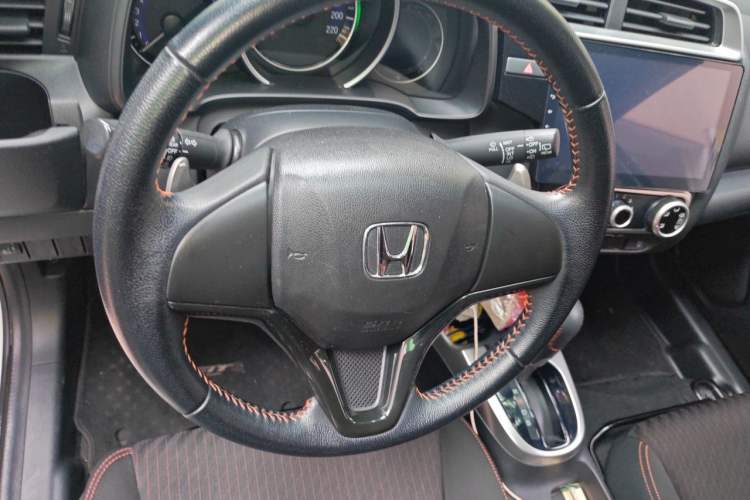 Used Honda Fit 2018 1.5L CVT Trendy Run+ Edition Steering Wheel