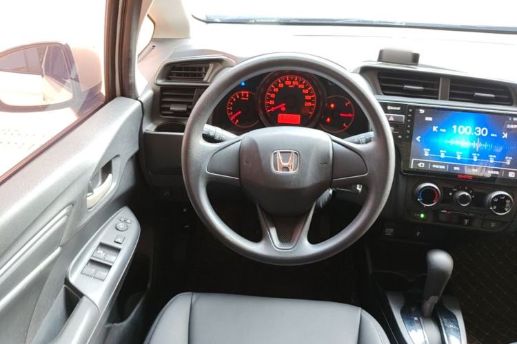 Used Honda Fit 2018 1.5L CVT Comfort Sunroof Version Steering Wheel