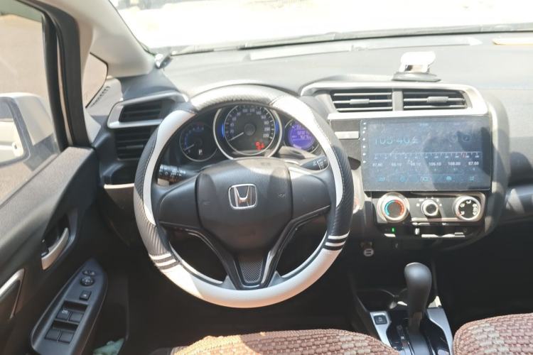 Used Honda Fit 2018 1.5L CVT Luxury Edition Steering Wheel
