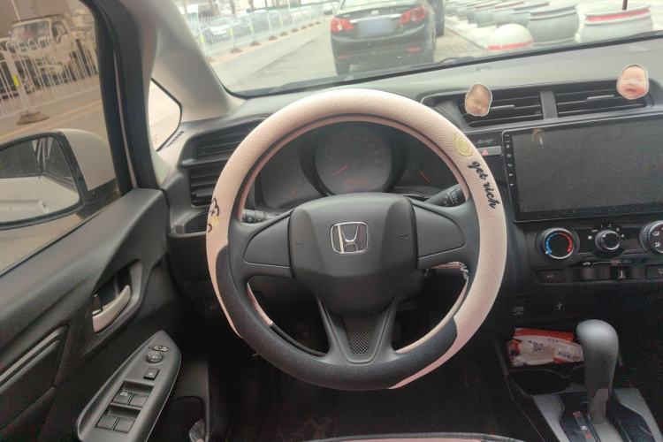 Used Honda Fit 2018 1.5L CVT Comfort Sunroof Version Steering Wheel