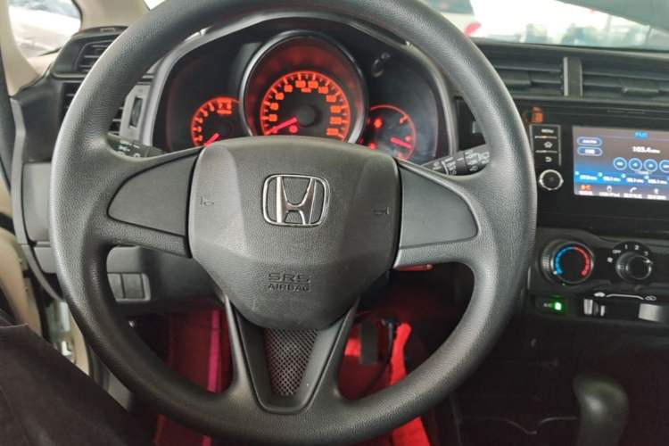 Used Honda Fit 2018 1.5L CVT Comfort Sunroof Version Steering Wheel