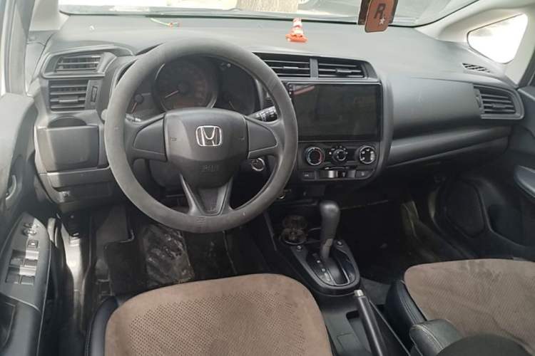 Used Honda Fit 2018 1.5L CVT Comfort Sunroof Version Steering Wheel
