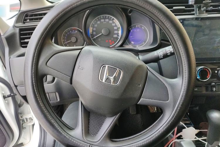 Used Honda Fit 2018 1.5L CVT Comfort Sunroof Version Steering Wheel