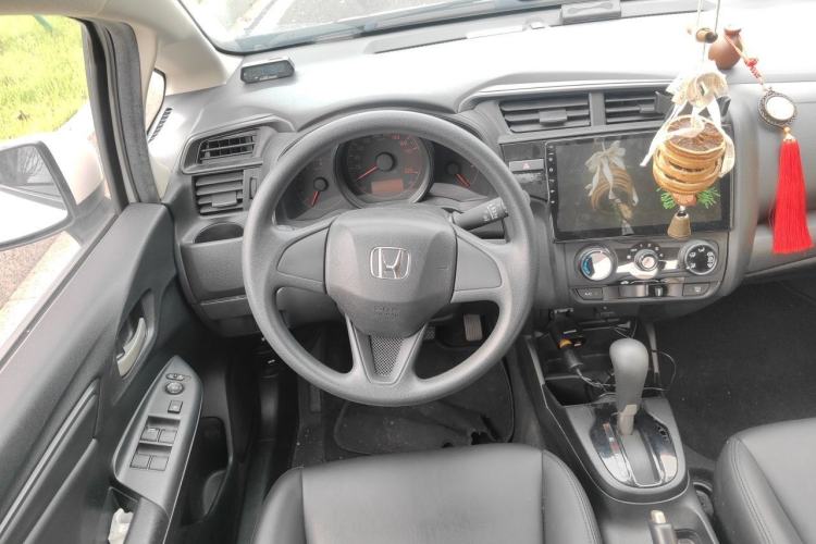 Used Honda Fit 2018 1.5L CVT Comfort Sunroof Version Steering Wheel